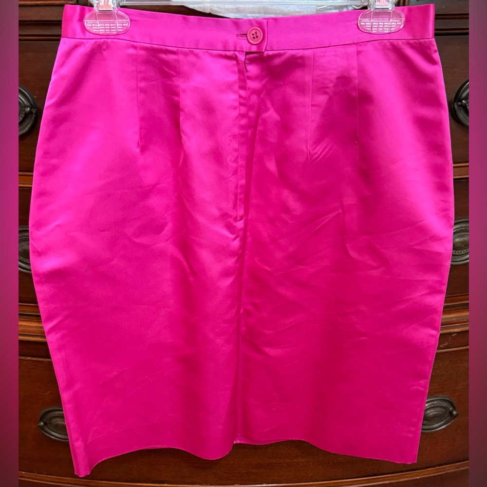 Carlisle-size10 pink satin miniskirt